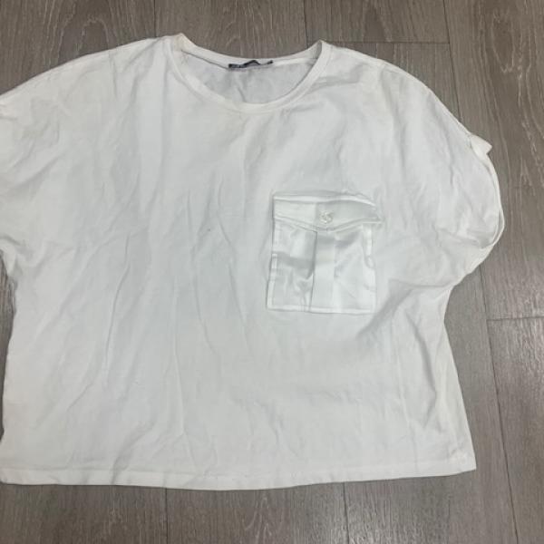 Foto artículo Ref. 126: camiseta zara blanca con bolsillo