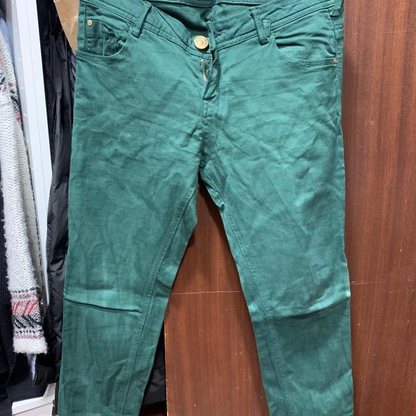 Foto artículo Ref. 162: Pantalón verde oscuro pull and bear