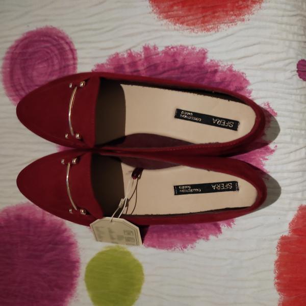 Foto artículo Ref. 53: Zapatos rojo oscuro nº 39 de Sfera nuevos con etiqueta! 